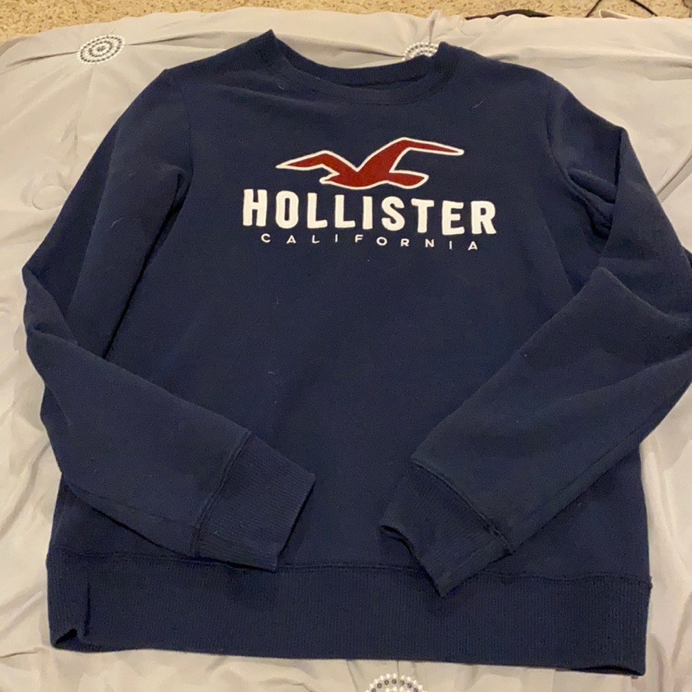 Dark blue Hollister crew neck
